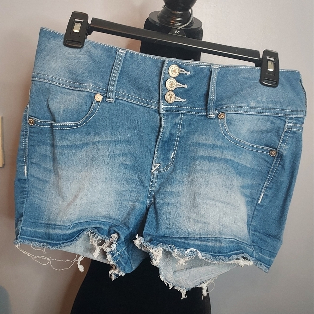 Wallflower Size 9 Blue Jean Denim Shorts